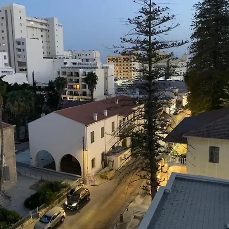 Διαμέρισμα Mantovani's *
